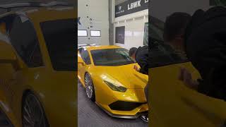 Scratching a Lamborghini Huracan [upl. by Nahamas]