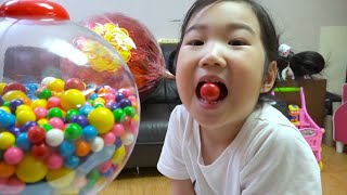 Best Learning Video for Toddlers Learn Colors with Borams Gumball Machine [upl. by Rama]