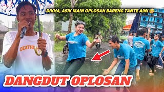 HUJAN TURUN SEMAKIN TAMBAH SERU DIKHA ASIK GODAIN TANTE AINI OPLOSAN DANGDUT JALANAN LOMBOK [upl. by Lotty]