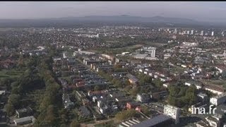 Allemagne Fribourg en Brisgau  écoquartier Vauban les espaces verts [upl. by Jehiah]