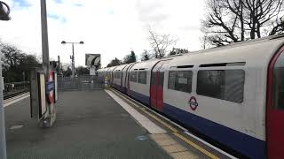 Piccadilly Line 1973TS 866 at Oakwood [upl. by Aba]