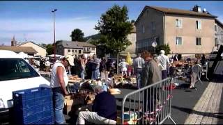 Brocante aux Estables en HauteLoire  2012 [upl. by Lledor]