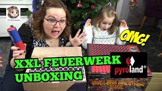 XXL FEUERWERK PYRO UNBOXING von Pyroland 💥 Mega viele Knaller für Silvester [upl. by Noivaz789]