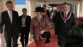 Koningin geeft startsein voor Tweede Maasvlakte 2009 [upl. by Esille]