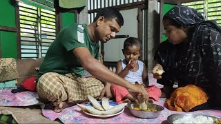 বৃষ্টির দিনে কোহিনুর চিতই পিঠা সাথে গরুর মাংস রান্না করলো। village life cooking and eating [upl. by Berenice957]