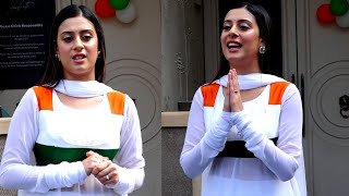 Isha Malviya Spotted In Andheri Distributing Flags On 78th Independence Day  MS shorts [upl. by Faulkner]