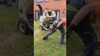 foxwood C120pro wood chipper 23hp vanguard petrol chipping broadleaf mixed Material [upl. by Ekrub581]