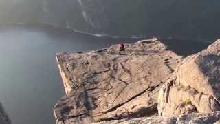 preikestolen noorwegen info video [upl. by Busby466]