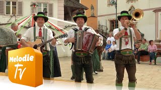 Schneiderwirt Trio  A echte Dorfgemeinschaft Offizielles Musikvideo [upl. by Lorou]