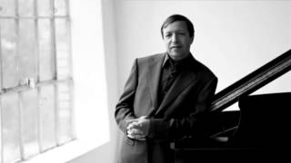 Mozart  Piano Concerto No 11 in F major K 413 Murray Perahia [upl. by Constanta]