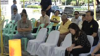 Visit to President Corazon Aquinos Tomb 1252014 [upl. by Yellac]