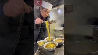 【八ちゃん 屋台ラーメン】７５歳の大将が作る絶品ラーメン Old Style Ramen Stall Japanese Street Food 横浜グルメ [upl. by Ahsiyt]