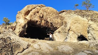 Discovering an ancient cave and turning it into a safe and cozy shelter  Bushgraf Camping [upl. by Anilosi]