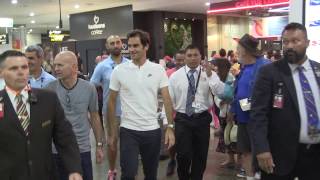 ROGER FEDERERs standing ovation  Melbourne Airport exclusive [upl. by Hax]