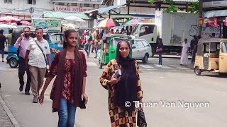 Sri Lanka  Daily life in Colombo [upl. by Okin239]