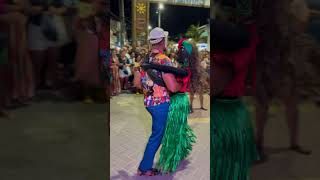 Karolina como sempre linda portodegalinhas dança praia humor dancarinas dance dancante [upl. by Quita366]