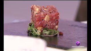 Tartar de Atún Rojo Miel sobre Hojuelas 250215 [upl. by Cohin26]