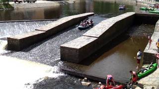 Cesky Krumlov  Krumau  Schlauchbootfahrt [upl. by Hgielah476]