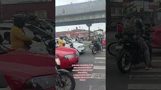 El grandote de la bici le salió un motociclista chiquito pero picoso jajaja [upl. by Abott]