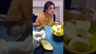 😮Hiba ne btaya banana 🍌 k chilky Se Acni ko hmysha k liye khtm krny ka trika shorts youtubeshorts [upl. by Lawley354]