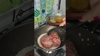 Como fazer carne moída com batata [upl. by Duj533]