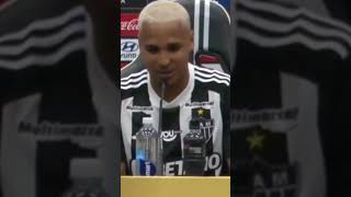 Deyverson faz pronunciamento [upl. by Ffirahs]