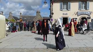 Locronan  Fête médiévale 2024  Saltarelle La Regina matin [upl. by Pompei]