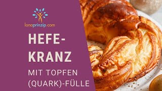 Backen zu Ostern  Hefezopf flechten OsterzopfOsterkranzRezept mit TopfenPistazienFüllung [upl. by Eisse]