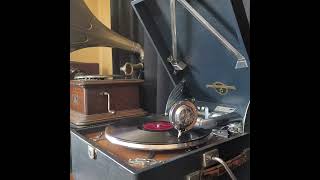 神楽坂 はん子 ♪博多ワルツ♪ 1954年 78rpm record Columbia Model No G ｰ 241 phonograph [upl. by Rosabelle301]