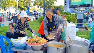 Best Street Food Num Banh Chok Rice Noodles amp More Cambodia Water Festival Phnom Penh City [upl. by Tterraj]