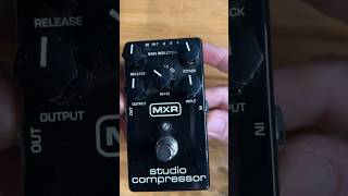 What does MXR Studio Compressor Pedal do compressor guitarpedals [upl. by Corabelle529]