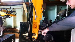 Manual Thumb Adjustments on the Chinese Mini Excavator [upl. by Burny]