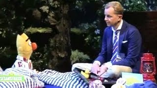 Max Raabe und Ernie und Bert Schlaflied Sesamstraße [upl. by Melania]