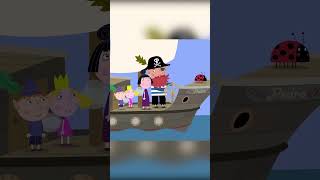 SINKING  Ben and Hollys Little Kingdom shorts [upl. by Zohar]