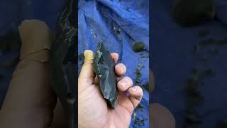 Flintknapping dacite survivalskillsanywhere blade flintknapping stone obsidian [upl. by Ahseid46]