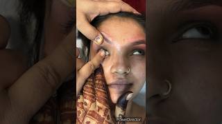 shortvideo मेकअप से पहले आंखों में लेंस लगाने का आसान तरीकाhow to apply contact lenseseyelenses [upl. by Bruce]