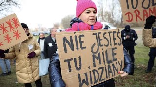 quotTrzeba temu człowiekowi pokazać że nie wszyscy są po jego stroniequot Protesty przeciwko Kaczyńskiem [upl. by Nerita493]