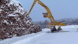 Sennebogen 870 M special loading timber on truck [upl. by Star108]