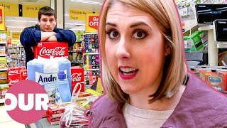 Meet The People Obsessed With A Bargain  Bargain Fever Britain E1  Our Stories [upl. by Brittani625]