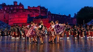 EDINBURGH FESTIVALS 10 awesome experiences every summer [upl. by Ettevy]