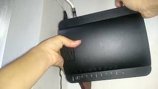 Como reiniciar de fabrica un módem de Internet o router [upl. by Cyprio541]