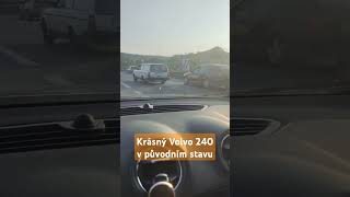 Původní Volvo 240 combi v pražském provozu [upl. by Annazor900]