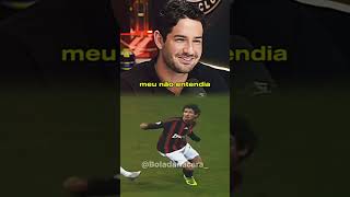 A hierarquia do Milan era respeitada 👏 futebol viralvideo shortsvideo milan pato ronaldo fyp [upl. by Uchida]