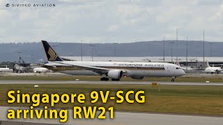 Singapore Airlines 9VSCG arriving on RW21 at Perth Airport [upl. by Haorbed]