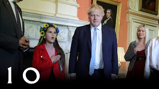 Melisa Kogut sings the Ukrainian National Anthem to PM Boris Johnson [upl. by Winou]