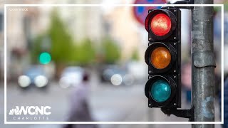 Researchers suggest adding 4th traffic light to help traffic [upl. by Lladnyk]