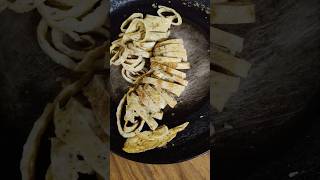 Egg strips noodles 😋 egg noodles sreekkuttyarun shortsvideo malayalam [upl. by Linnell149]