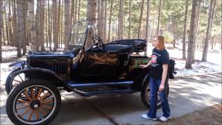 Hand Crank Starting a Model T Ford [upl. by Salkin]