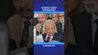 Dr M bawa IC lama ke mahkamah dakwa Zahid berbohong [upl. by Solberg]