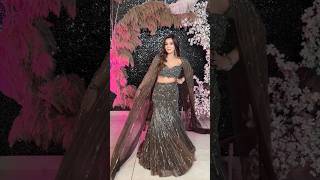 Shadi par Maine liya Janhvi kapoor red carpet look😍 snehasachdeva26 wedding fashion [upl. by Yorker]